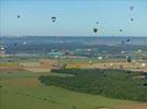 Photos aériennes de "ligne" - Photo réf. E128619 - Lorraine Mondial Air Ballons 2013 : Vol du Jeudi 1 Aot le matin lors du Record Mondial de Dcollage en Ligne. (The Great Line, In-line Mass Ascent)