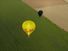 Photos aériennes de "ballon" - Photo réf. E128625 - Lorraine Mondial Air Ballons 2013 : Vol du Jeudi 1 Aot le matin lors du Record Mondial de Dcollage en Ligne. (The Great Line, In-line Mass Ascent)