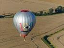 Photos aériennes de "ballon" - Photo réf. E128630 - Lorraine Mondial Air Ballons 2013 : Vol du Jeudi 1 Aot le matin lors du Record Mondial de Dcollage en Ligne. (The Great Line, In-line Mass Ascent)