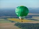 Photos aériennes de "montgolfières" - Photo réf. E128634 - Lorraine Mondial Air Ballons 2013 : Vol du Jeudi 1 Aot le matin lors du Record Mondial de Dcollage en Ligne. (The Great Line, In-line Mass Ascent)