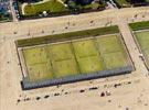 Photos aériennes de "terrains" - Photo réf. E131793 - Terrains de tennis sur la plage de Trouville