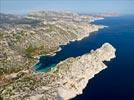 Photos aériennes de Marseille (13000) | Bouches-du-Rhône, Provence-Alpes-Côte d'Azur, France - Photo réf. E132028 - Vue générale des calanques, au premier plan la Calanque de Sormiou