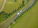 Photos aériennes de "peniche" - Photo réf. E133811 - Péniche sur le Canal de Bourgogne