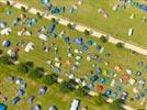 Photos aériennes de "camping" - Photo réf. E133843 - Tentes multicolores dans le jardin de la communauté de Taizé