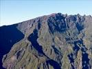 Photos aériennes de "piton" - Photo réf. E136108 - Le Piton des Neiges, à cheval sur les communes de Cilaos et de Salazie, est le point culminant de l'Ile de la Réunion (3070m).