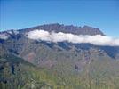 Photos aériennes de "piton" - Photo réf. E136506 - Le Piton des Neiges, à cheval sur les communes de Cilaos et de Salazie, est le point culminant de l'Ile de la Réunion (3070m).