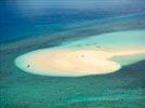 Photos aériennes de "sable" - Photo réf. E143554 - L'Ilot de sable blanc entouré d'eau bleu paradisiaque
