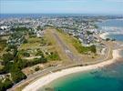 Photos aériennes de "piste" - Photo réf. E145299 - La piste de l'arodrome de Quiberon