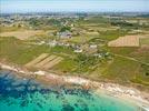 Photos aériennes de "Bretagne" - Photo réf. E145415 - Les eaux turquoises de la Bretagne rappellent les eaux d'Outre-Mer.
