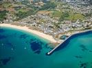 Photos aériennes de Audierne (29770) - Autre vue | Finistère, Bretagne, France - Photo réf. E145421 - Les eaux turquoises de la Bretagne rappellent les eaux d'Outre-Mer.