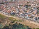 Photos aériennes de Les Sables-d'Olonne (85100) | Vendée, Pays de la Loire, France - Photo réf. E147915 - L'Htel Restaurant L'Horizon offre une vue panoramique sur le front de mer