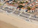 Photos aériennes de "plage" - Photo réf. E147970 - La longue plage s'étend de Saint-Hilaire-de-Riez à Saint-Jean-de-Monts