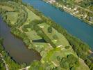 Photos aériennes de "golf" - Photo réf. E150998 - Un Golf en bord de Seine
