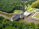 Photos aériennes de "Cher" - Photo réf. E151533 - Le Château de Chenonceau et ses arches enjambant le Cher