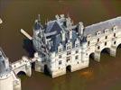 Photos aériennes de Chenonceaux (37150) | Indre-et-Loire, Centre, France - Photo réf. E151540 - Le Chteau de Chenonceau et ses arches enjambant le Cher