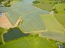 Photos aériennes de "filets" - Photo réf. E152895 - Filets anti-grêle pour protéger les vergers