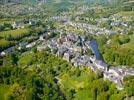 Photos aériennes de "vézère" - Photo réf. E152903 - Uzerche est perche au sommet d'un peron rocheux, entoure par un mandre de la Vzre.