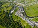 Photos aériennes de "sommet" - Photo réf. E152908 - Uzerche est perche au sommet d'un peron rocheux, entoure par un mandre de la Vzre.