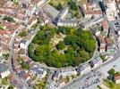 Photos aériennes de "arènes" - Photo réf. E153091 - Le Parc des Arènes où subsistent les ruines d'un amphithéâtre gallo-romain