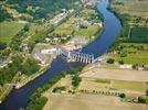 Photos aériennes de "barrage" - Photo réf. E153095 - Le barrage hydroélectrique des Tuilières, à cheval sur la commune de Saint-Agne et de Saint-Capraise-de-Lalinde, est doté d'un ascenseur à poissons.