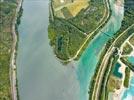 Photos aériennes de "rhône" - Photo réf. E153375 - Confluence de la Drôme qui se jette dans le Rhône