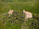 Photos aériennes de "haut" - Photo réf. E153877 - Chateau en haut d'une colline