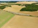 Photos aériennes de Cuy (89140) - L'Aqueduc | Yonne, Bourgogne, France - Photo réf. E154183 - Les arcades de Cuy (Yonne) font parties d'un aqueduc de 156km qui achemine l'eau de la source de l'Armentires  Paris.