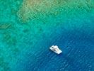 Photos aériennes de Sainte-Anne (97227) - La Pointe Marin - Les Boucaniers | Martinique, Martinique, France - Photo réf. U125355 - Bâteau de Plongeurs au mouillage en mer des Caraïbes