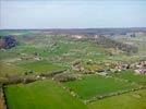 Photos aériennes de "spectacle" - Photo réf. E141554 - Début Avril 2014, les vergers des Côtes de Meuse en fleurs offrent un magnifique spectacle.