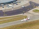 Photos aériennes de "aérodrome" - Photo réf. E145899 - L'Aéroport de Lyon Saint-Exupéry est classé quatrième aéroport français.