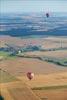 Photos aériennes de "décollage" - Photo réf. C157935 - Lorraine Mondial Air Ballons 2015 : Vol du Dimanche 26 Juillet le matin lors du Record Mondial de Décollage en Ligne. (The Great Line, In-line Mass Ascent)
