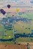 Photos aériennes de "décollage" - Photo réf. C157939 - Lorraine Mondial Air Ballons 2015 : Vol du Dimanche 26 Juillet le matin lors du Record Mondial de Décollage en Ligne. (The Great Line, In-line Mass Ascent)