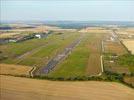 Photos aériennes de "décollage" - Photo réf. E157743 - Lorraine Mondial Air Ballons 2015 : Vol du Dimanche 26 Juillet le matin lors du Record Mondial de Décollage en Ligne. (The Great Line, In-line Mass Ascent)