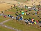 Photos aériennes de "ballon" - Photo réf. E157780 - Lorraine Mondial Air Ballons 2015 : Vol du Dimanche 26 Juillet le matin lors du Record Mondial de Dcollage en Ligne. (The Great Line, In-line Mass Ascent)