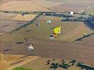 Photos aériennes de "ballon" - Photo réf. E157815 - Lorraine Mondial Air Ballons 2015 : Vol du Dimanche 26 Juillet le matin lors du Record Mondial de Dcollage en Ligne. (The Great Line, In-line Mass Ascent)