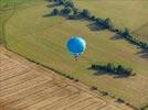 Photos aériennes de "montgolfières" - Photo réf. E157817 - Lorraine Mondial Air Ballons 2015 : Vol du Dimanche 26 Juillet le matin lors du Record Mondial de Dcollage en Ligne. (The Great Line, In-line Mass Ascent)