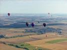 Photos aériennes de "montgolfières" - Photo réf. E157818 - Lorraine Mondial Air Ballons 2015 : Vol du Dimanche 26 Juillet le matin lors du Record Mondial de Dcollage en Ligne. (The Great Line, In-line Mass Ascent)