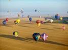 Photos aériennes de "montgolfières" - Photo réf. E157988 - Lorraine Mondial Air Ballons 2015 : Vol du Vendredi 31 Juillet le matin.