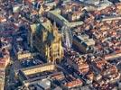 Photos aériennes de "cathédrale" - Photo réf. E161033 - La Grande Roue s'était installée au pied de la Cathédrale de Metz pour l'hiver 2015-2016