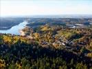 Photos aériennes de "percée" - Photo réf. E161558 - Le Lac et le village de Pierre-Pere  l'Automne