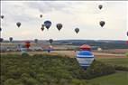 Photos aériennes de "F-HCCV" - Photo réf. E165989 - Mondial Air Ballons 2017 : Vol du Samedi 22 Juillet le soir.