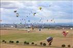  - Photo réf. E166013 - Mondial Air Ballons 2017 : Vol du Samedi 22 Juillet le soir.