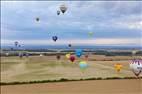 Photos aériennes de "Mondial" - Photo réf. E166033 - Mondial Air Ballons 2017 : Vol du Samedi 22 Juillet le soir.