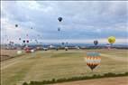 Photos aériennes de "Mondial" - Photo réf. E166040 - Mondial Air Ballons 2017 : Vol du Samedi 22 Juillet le soir.