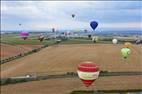 Photos aériennes de "Mondial" - Photo réf. E166070 - Mondial Air Ballons 2017 : Vol du Samedi 22 Juillet le soir.