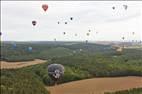 Photos aériennes de "Mondial" - Photo réf. E166261 - Mondial Air Ballons 2017 : Vol du Vendredi 28 Juillet le soir.