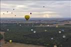 Photos aériennes de "Mondial" - Photo réf. E166273 - Mondial Air Ballons 2017 : Vol du Vendredi 28 Juillet le soir.