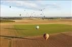 Photos aériennes de "Mondial" - Photo réf. E166309 - Mondial Air Ballons 2017 : Vol du Samedi 29 Juillet le soir.