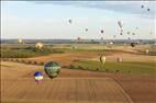 Photos aériennes de "Mondial" - Photo réf. E166311 - Mondial Air Ballons 2017 : Vol du Samedi 29 Juillet le soir.