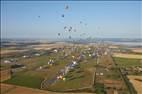 Photos aériennes de "est" - Photo réf. E172886 - Grand Est Mondial Air Ballons 2019 : Grande Ligne du lundi 29 Juillet au matin.